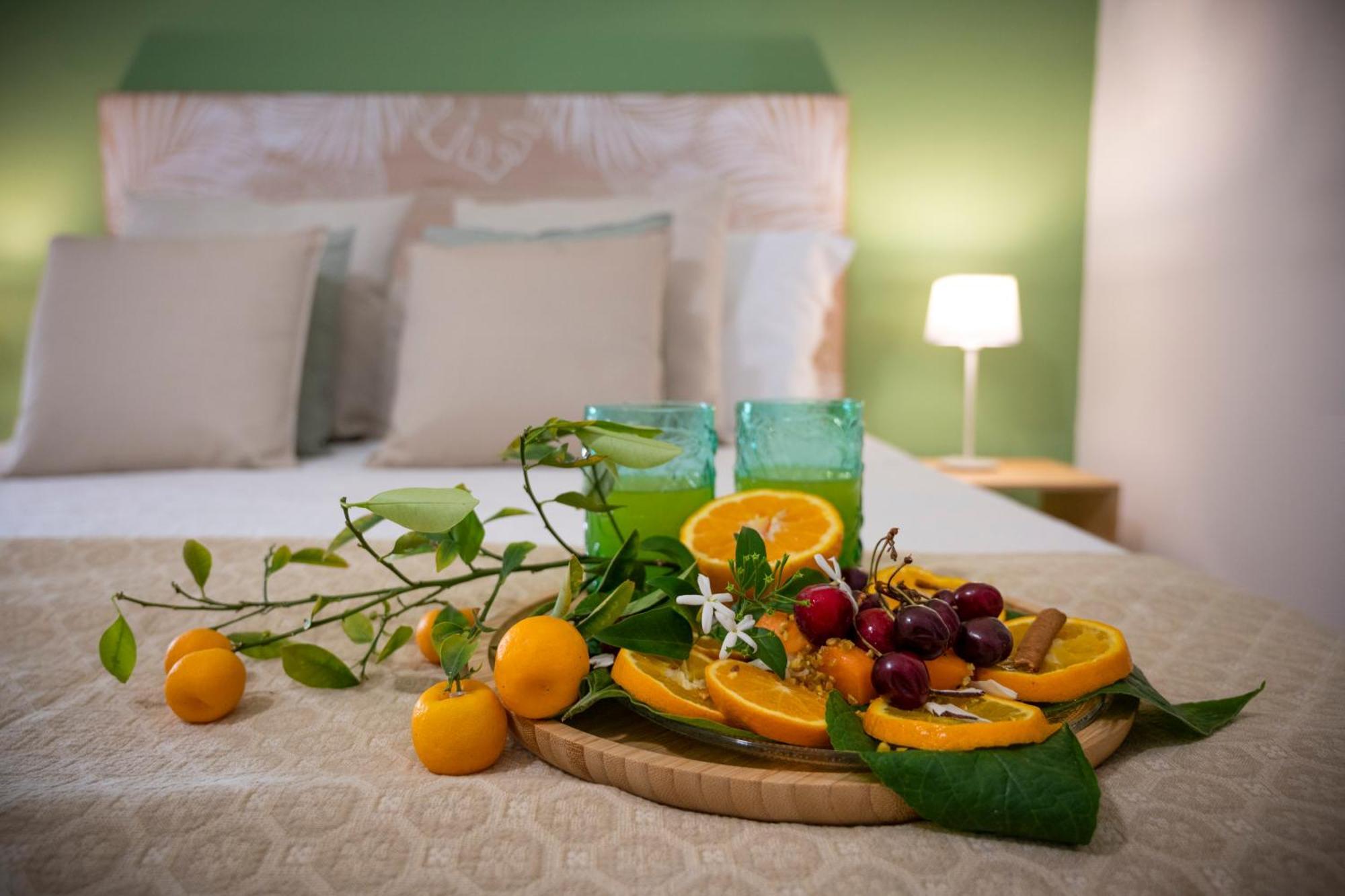 Villa Megna - Green Paradise B&B Палермо Экстерьер фото